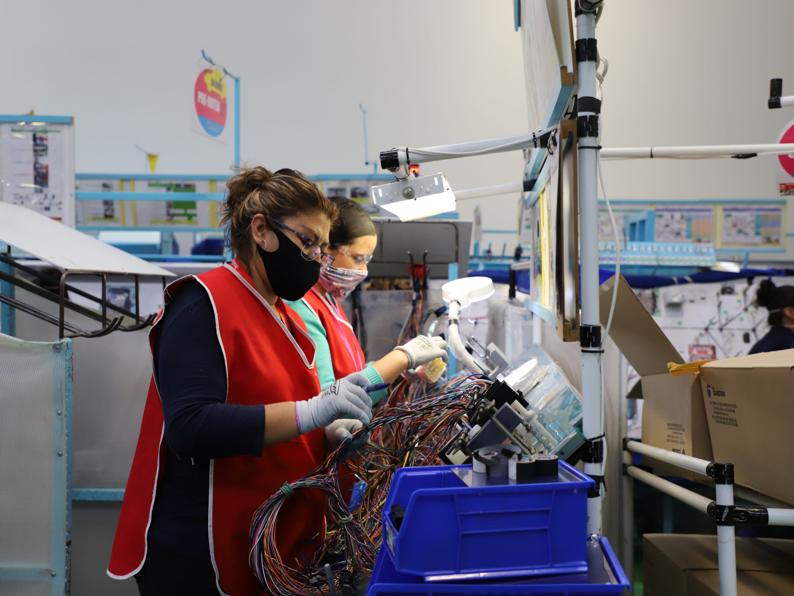 Crece fuerza laboral femenil en Durango durante los últimos años.