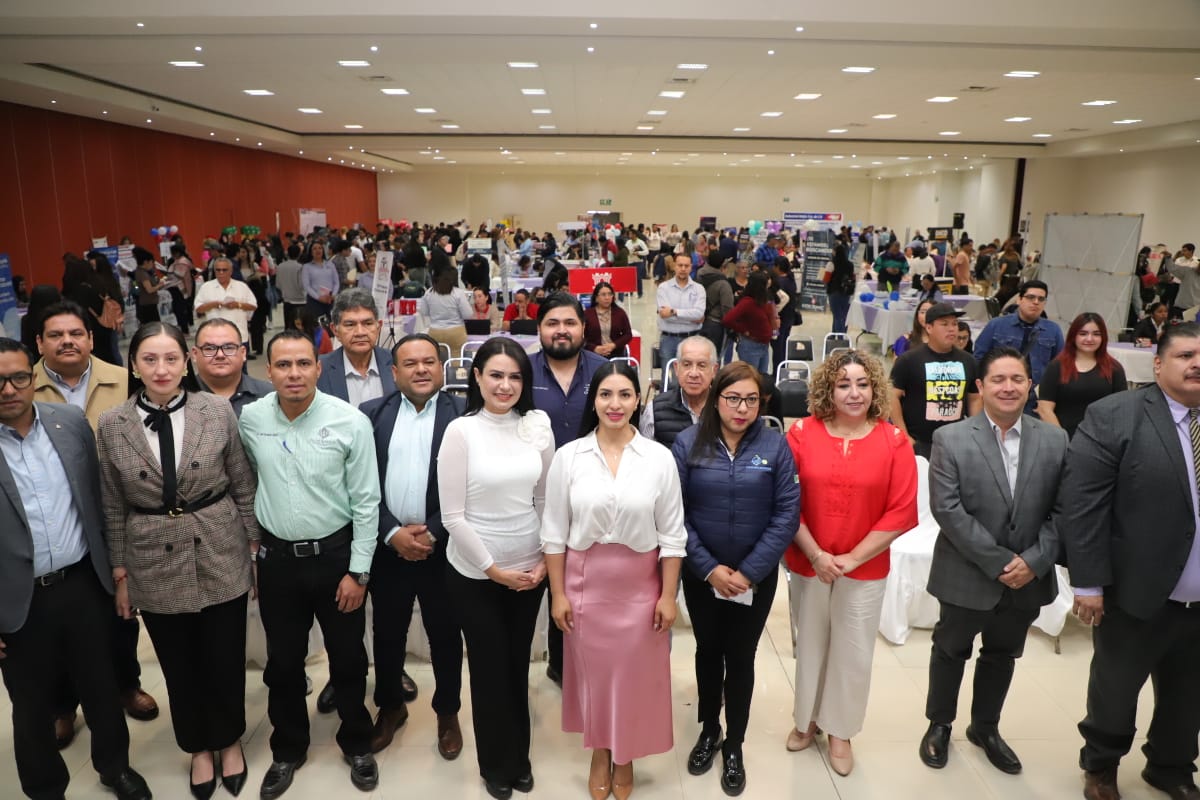 En 2025, Durango renace con más empleos, 950 plazas se ofertaron en la Feria del Empleo para las Mujeres, en Gómez Palacio