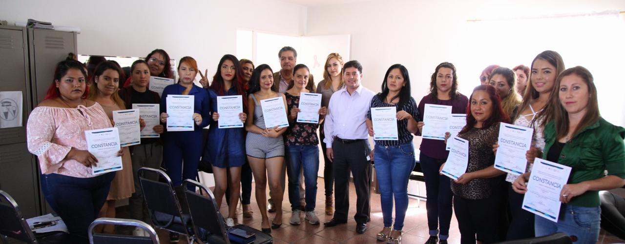SE CAPACITAN EN AUTOEMPLEO 45 PERSONAS